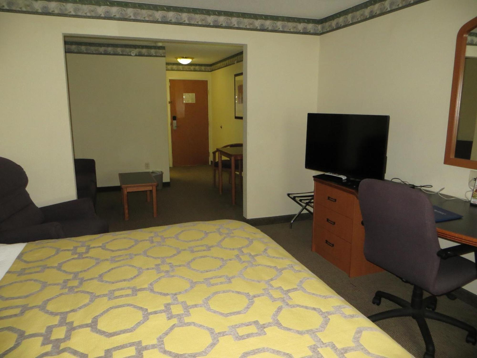 Baymont By Wyndham Fort Wayne Pokój zdjęcie